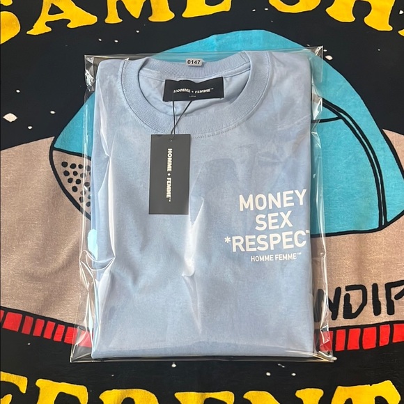 Homme Femme Respect Tee Light Blue and Cream - Picture 9 of 9
